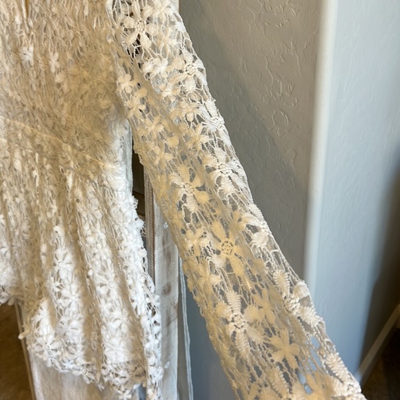 Southern Fried Chics White Lace Long Sleeve Romper - Picture 4 of 4